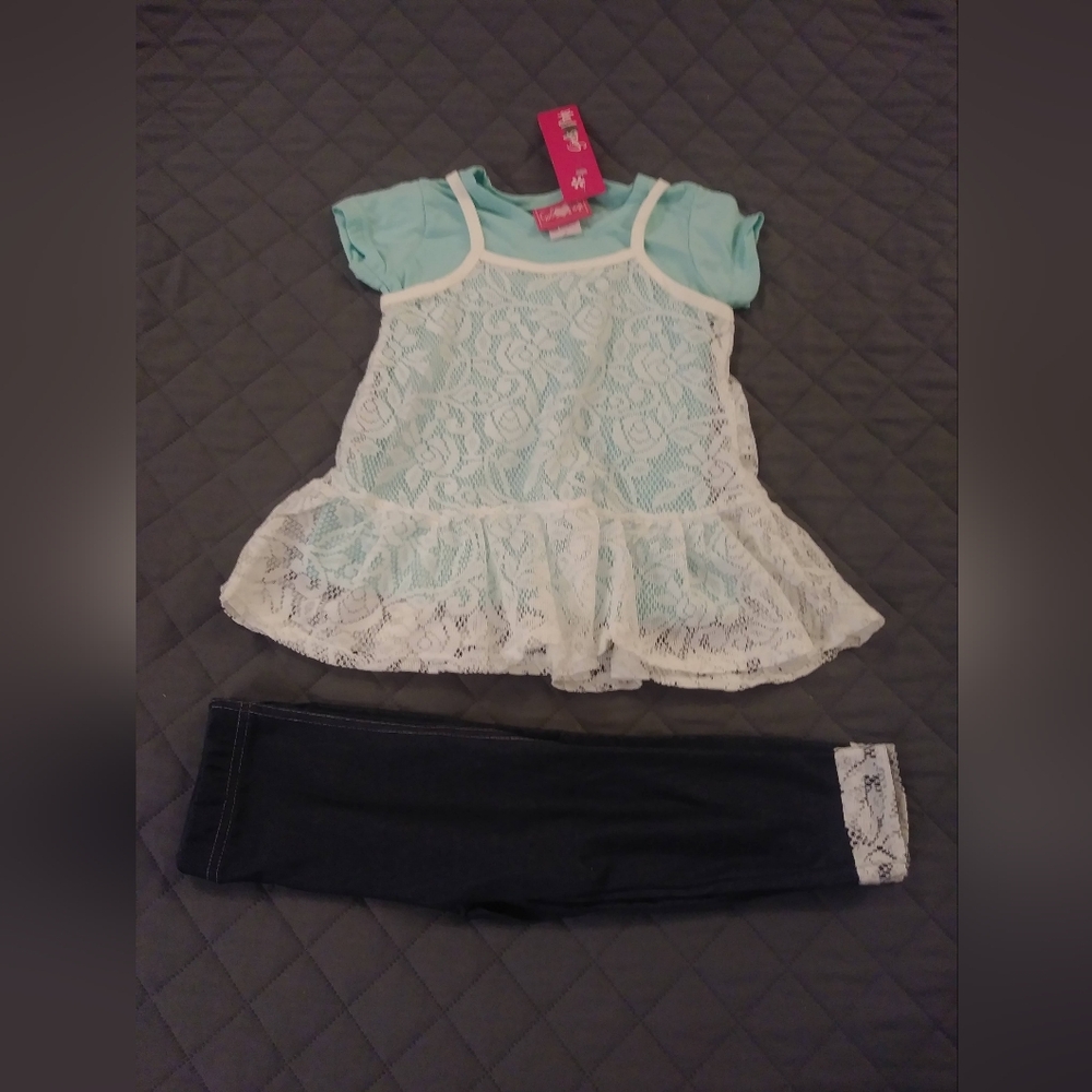 Aqua Lace Top and Capri Set